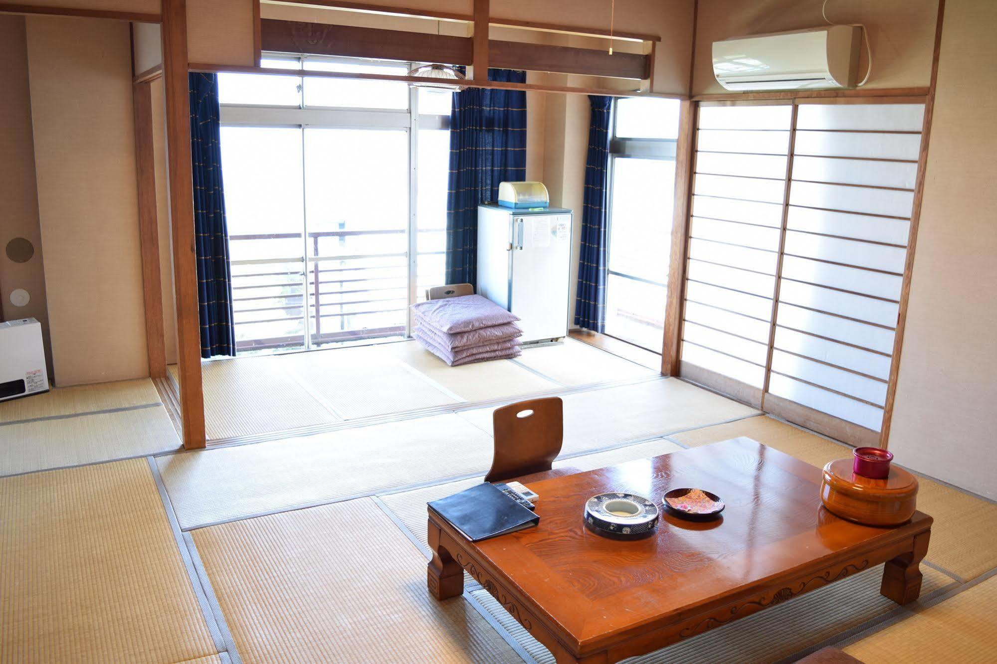 เรียวคัง ฟุคุเซ็น Hotel Shibukawa ภายนอก รูปภาพ
