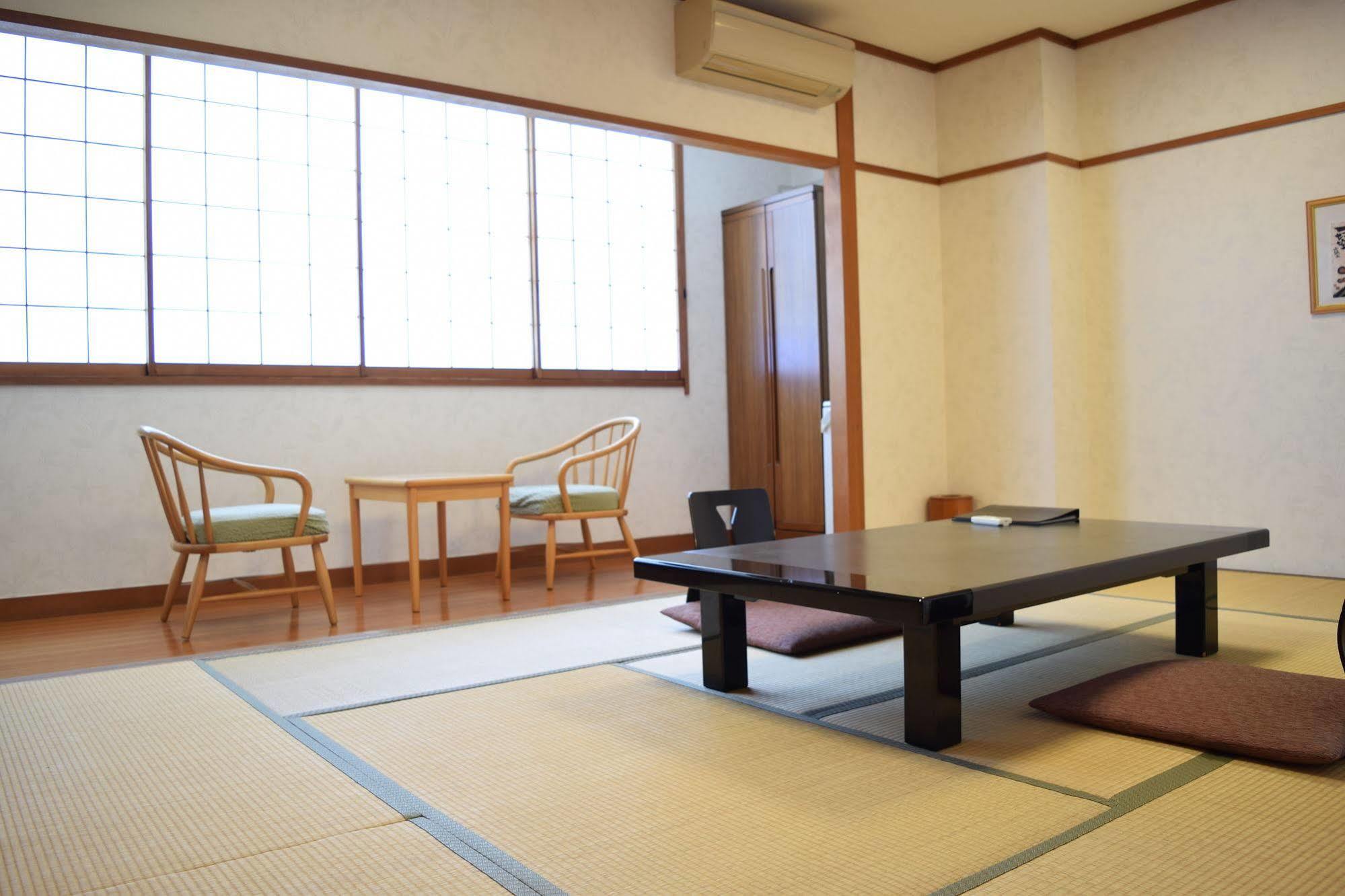 เรียวคัง ฟุคุเซ็น Hotel Shibukawa ภายนอก รูปภาพ